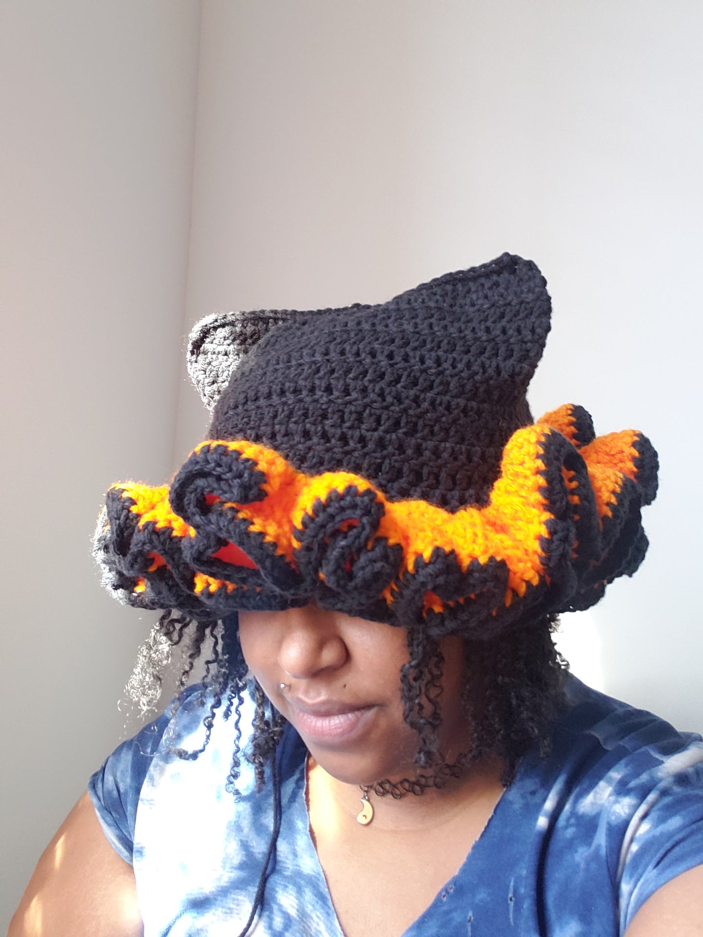 Black/Orange Ruffle Cat Beanie