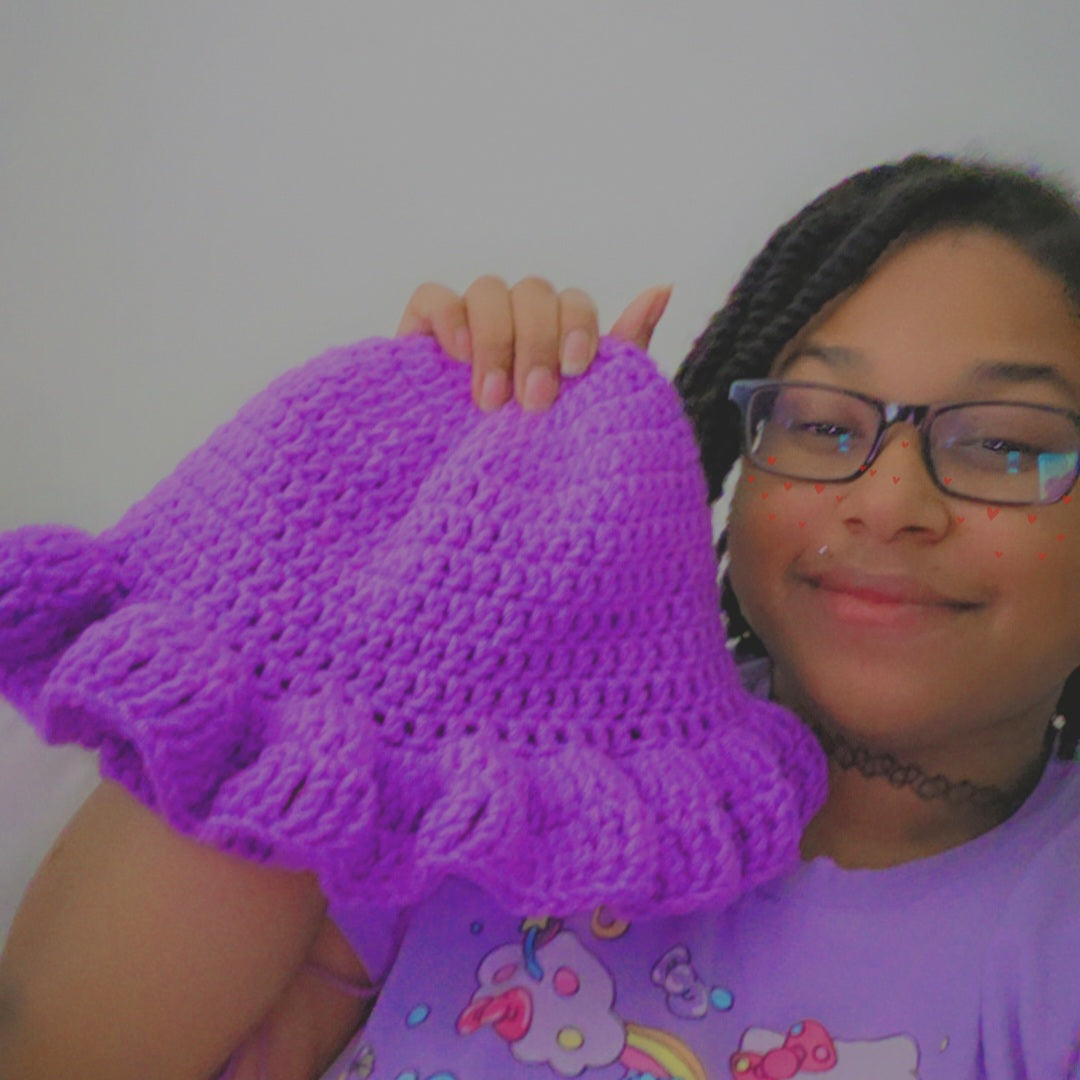 Ruffle Hat